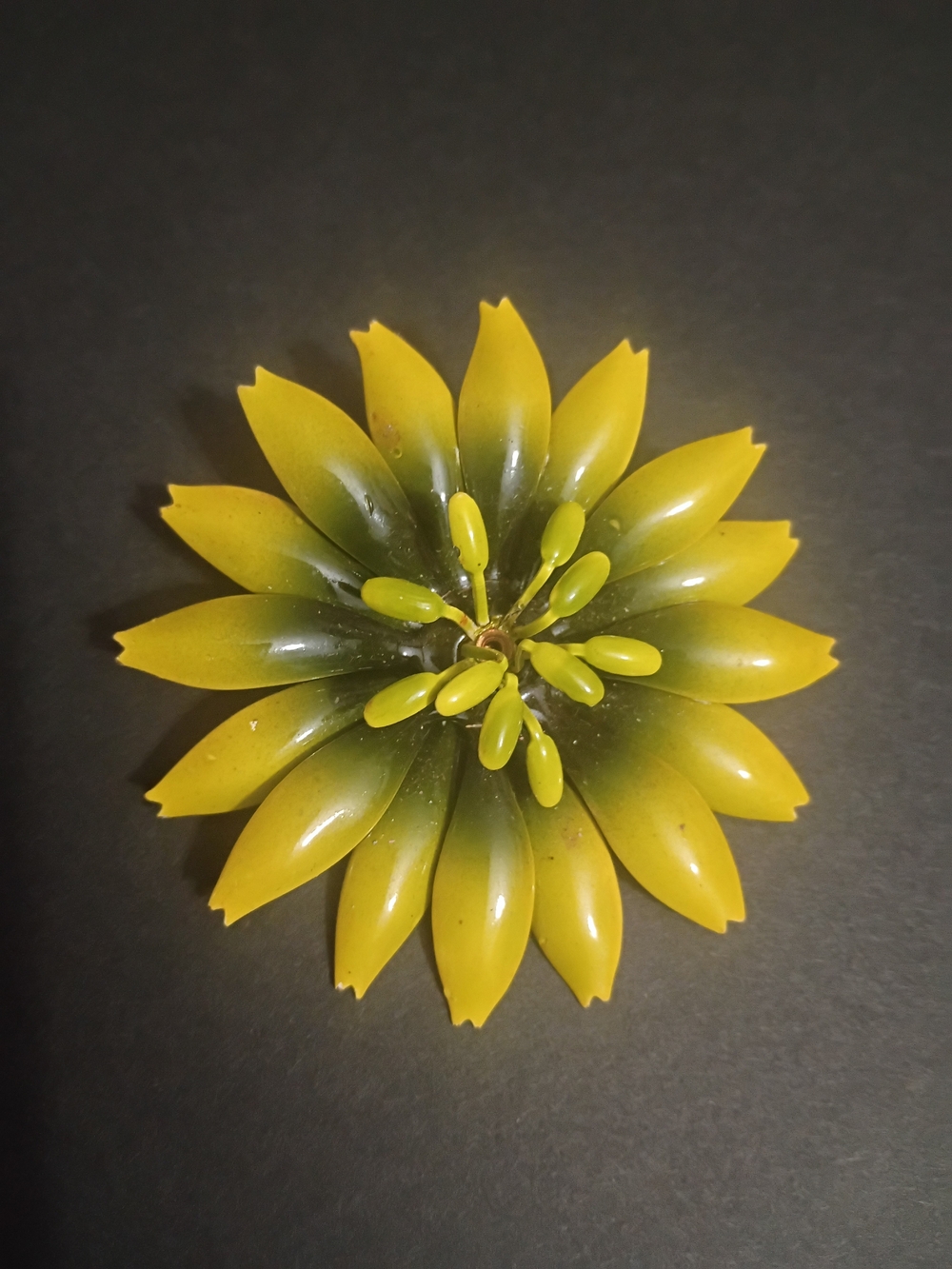 Vintage Flower Power Mid Century Enamel Brooch Estate
